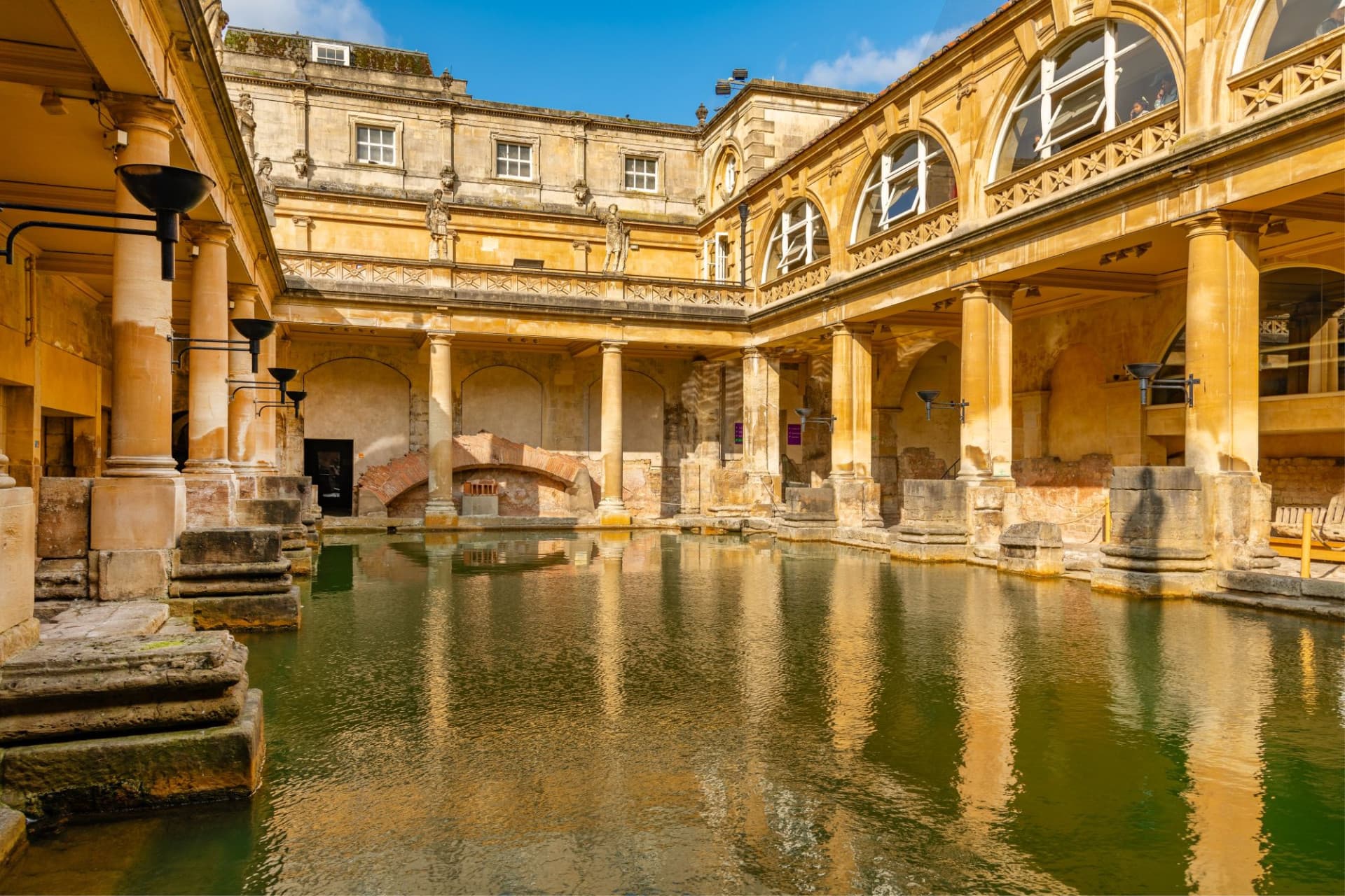 Windsor Castle, Stonehenge, and Roman Baths Tour from London - image 6